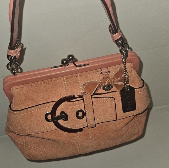 Rare Vintage Y2K COACH Pink Suede Kiss Lock Mini Crossbody Bag – Limited Edition - Picture 6 of 17